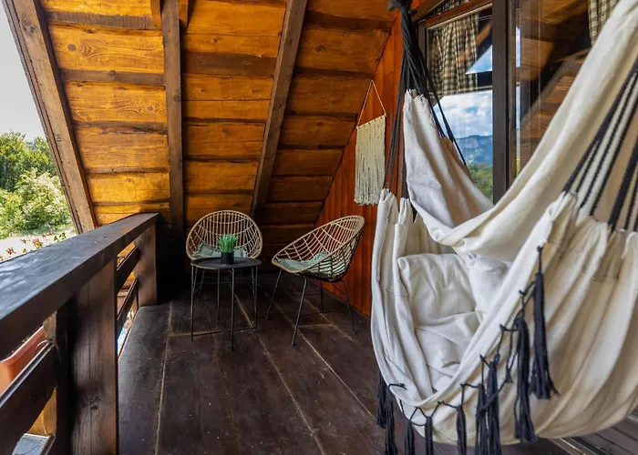 Pet Friendly In Plesce Prázdninový dům Osilnica