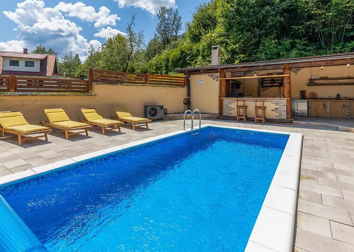 Pet Friendly In Plesce Prázdninový dům Osilnica