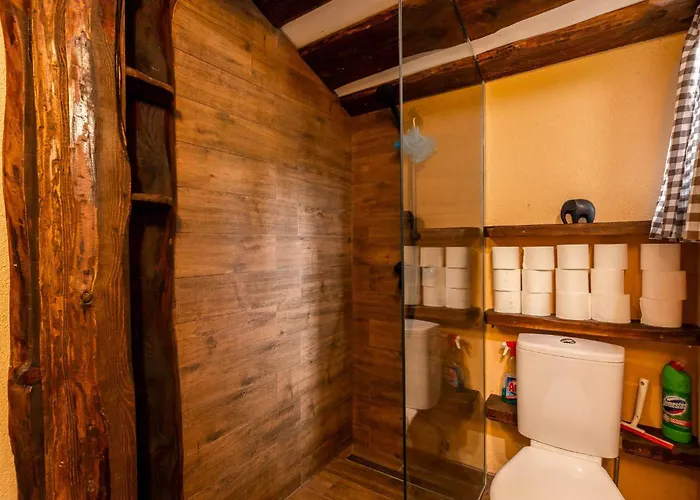 Pet Friendly In Plesce Osilnica